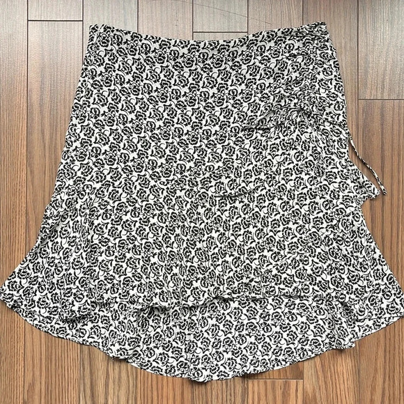 REVOLVE A.L.C. 100% Silk Farrow Floral Hi-Lo Mini Skirt size 4 - Picture 3 of 7